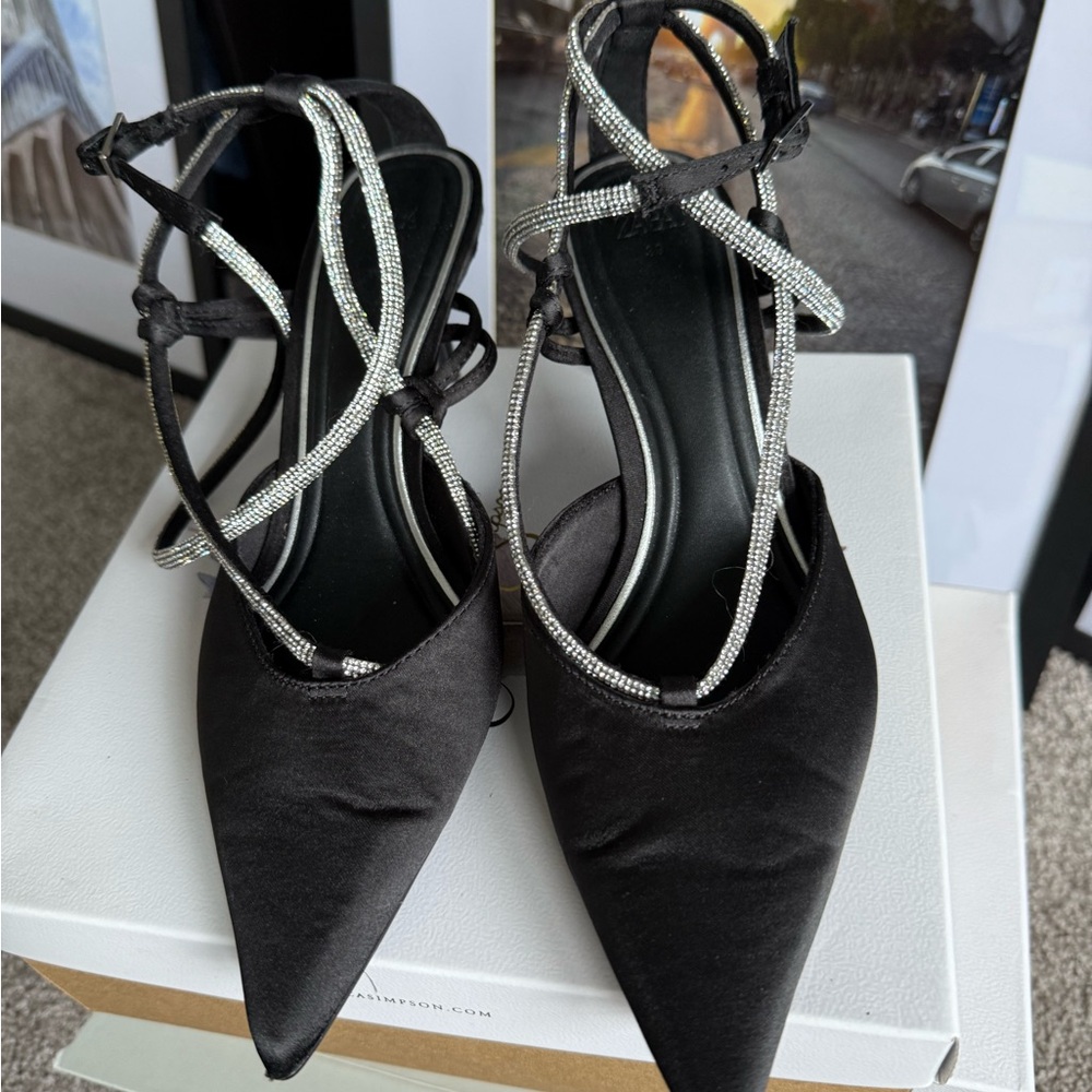 Elegant Black Satin Women's Heels